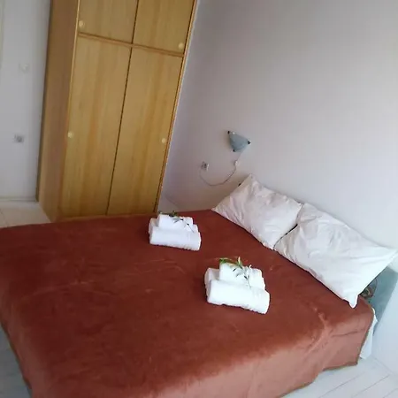 House Vrsak Mali Iž